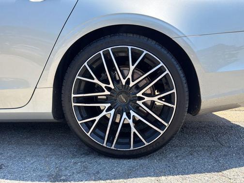 Luminous Sand Metallic 2018 Volvo S90 T5 Momentum