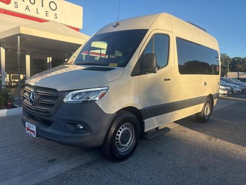 2022 Mercedes-Benz Sprinter 2500 Standard Roof