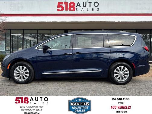 2017 Chrysler Pacifica Touring-L