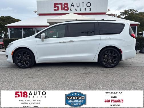 2018 Chrysler Pacifica Touring Plus