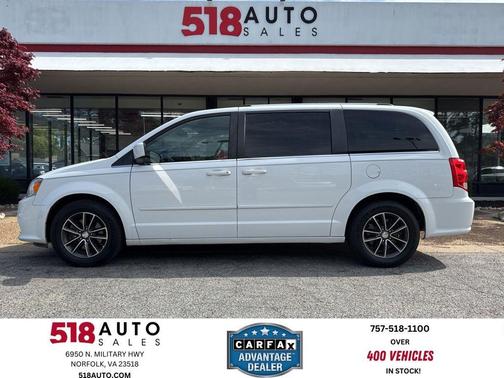 White Knuckle Clearcoat 2017 Dodge Grand Caravan SXT