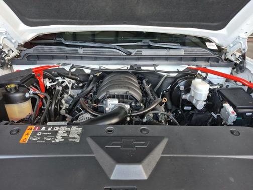 Pearl 2018 Chevrolet Silverado 1500 1LT