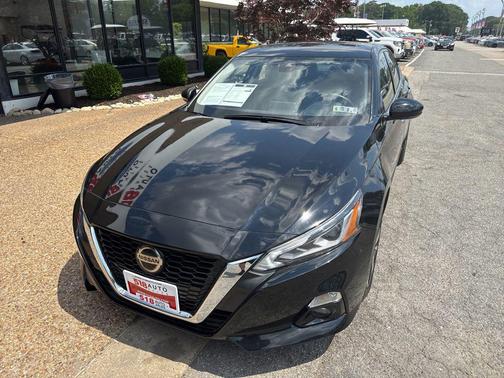 Super Black 2021 Nissan Altima 2.5 SL