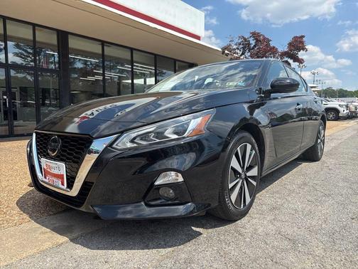 Super Black 2021 Nissan Altima 2.5 SL