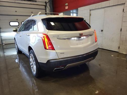 2017 Cadillac XT5 Platinum