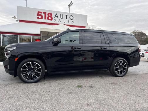 2023 Chevrolet Suburban RST