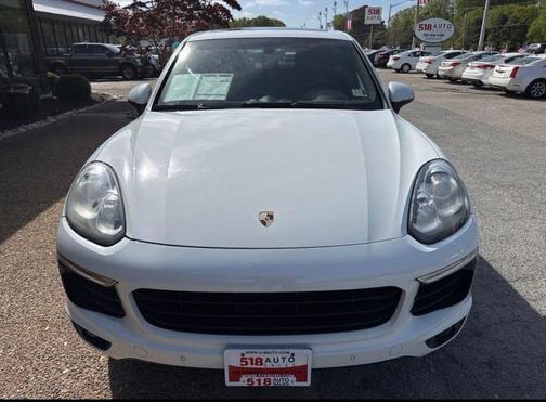 Carrara White Metallic 2016 Porsche Cayenne Cayenne