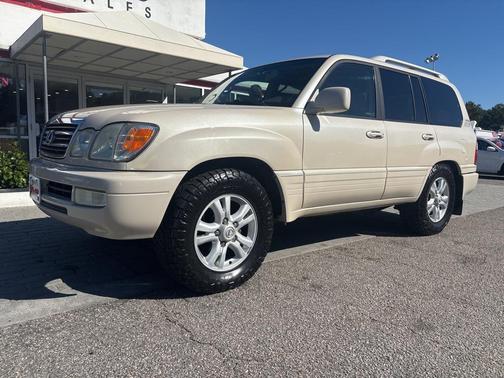 2005 Lexus LX 470 Base