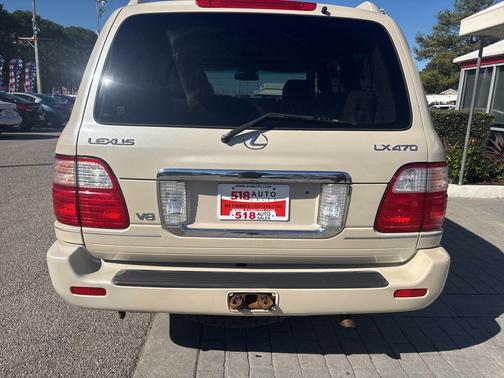 2005 Lexus LX 470 Base