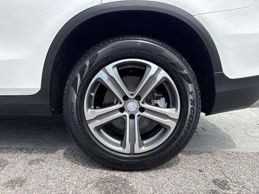 2016 Mercedes-Benz GLC 300 4MATIC