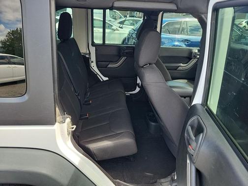 2016 Jeep Wrangler Unlimited Sport RHD