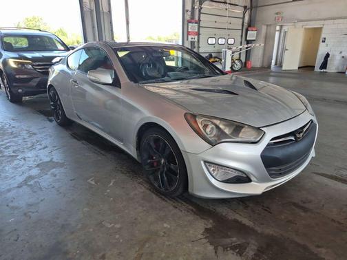 Platinum Metallic 2013 Hyundai Genesis Coupe 3.8 Track