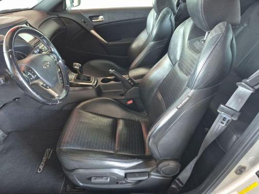 Platinum Metallic 2013 Hyundai Genesis Coupe 3.8 Track