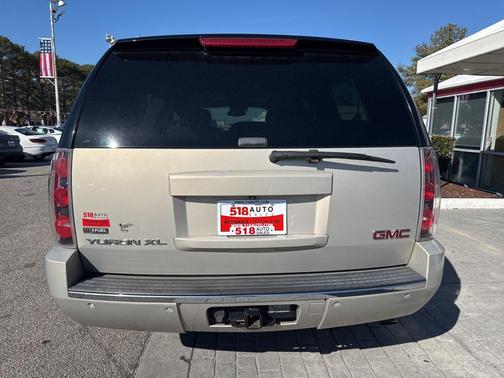 2009 GMC Yukon XL Denali