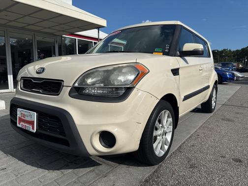 2013 Kia Soul +