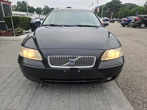 2005 Volvo V70 2.4