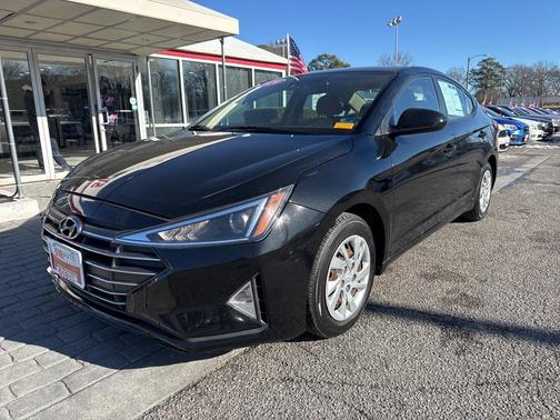 2020 Hyundai ELANTRA SE