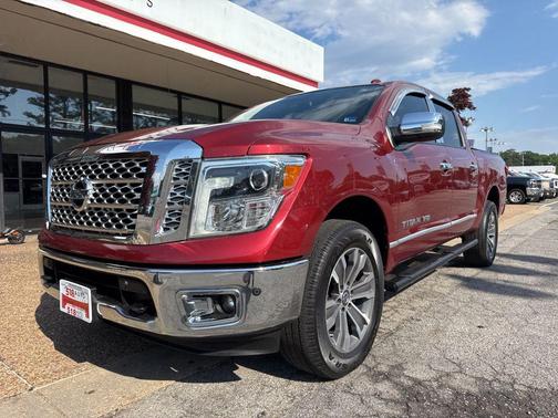 Cayenne Red 2018 Nissan Titan SL