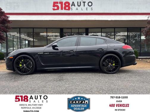 Jet Black Metallic 2015 Porsche Panamera 4