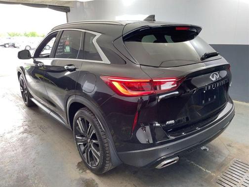Black Obsidian 2022 INFINITI QX50 LUXE AWD