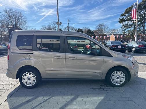 2016 Ford Transit Connect XLT w/Rear Liftgate