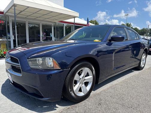 2013 Dodge Charger SE