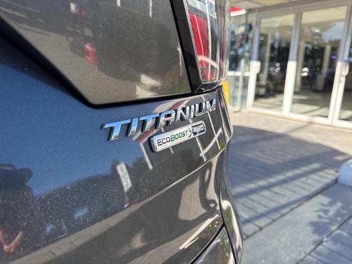 2017 Ford Escape Titanium