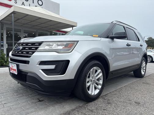 2017 Ford Explorer Base