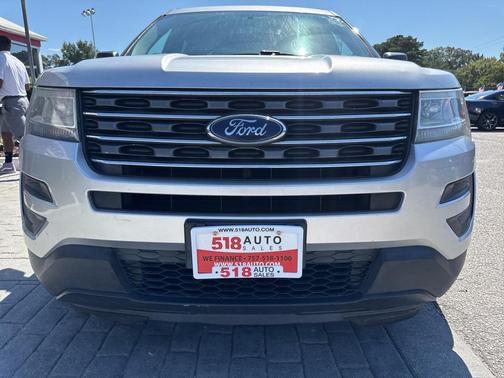 2017 Ford Explorer Base