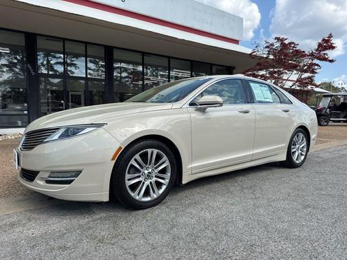 Platinum Dune Metallic Tri-Coat 2015 Lincoln MKZ Base