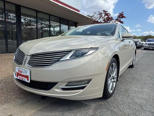 Platinum Dune Metallic Tri-Coat 2015 Lincoln MKZ Base