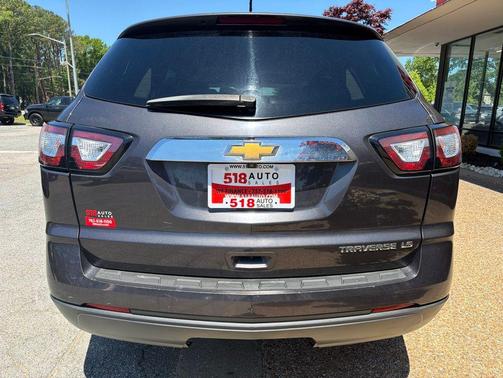 Tungsten Metallic 2013 Chevrolet Traverse LS