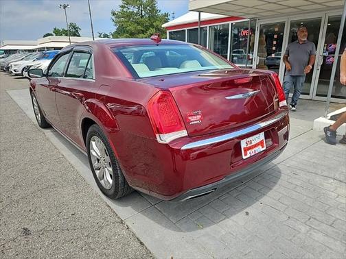 2016 Chrysler 300 S
