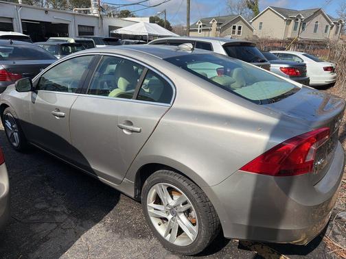 2015 Volvo S60 T5 Platinum