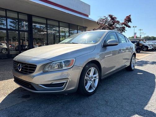 Electric Silver Metallic 2015 Volvo S60 T5 Platinum