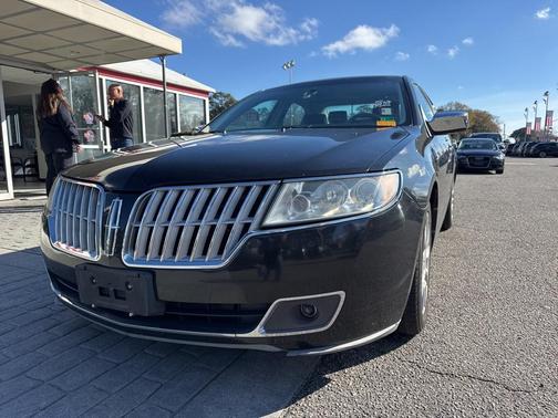 2011 Lincoln MKZ Base