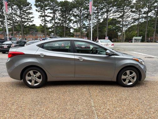 Titanium Gray Metallic 2011 Hyundai ELANTRA GLS