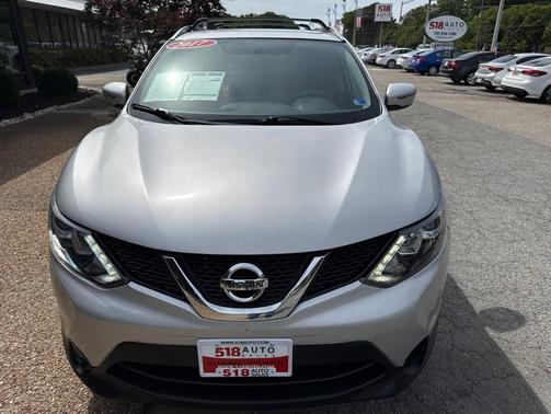 Brilliant Silver 2017 Nissan Rogue Sport SV