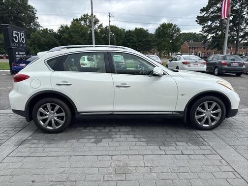 2017 INFINITI QX50 Base