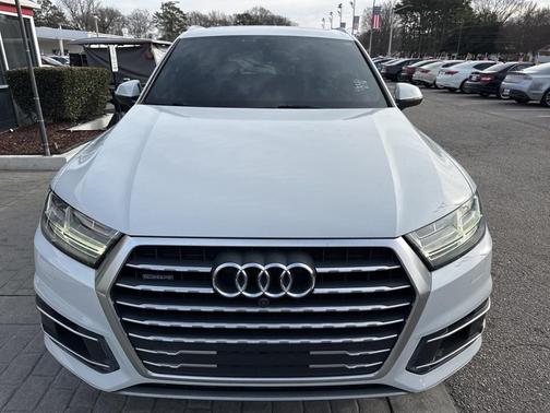 2019 Audi Q7 45 Premium Plus