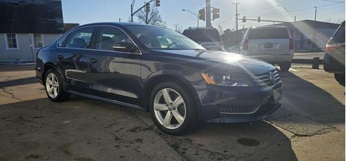 2013 Volkswagen Passat 2.5 SE
