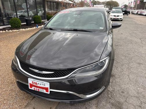 2016 Chrysler 200 Limited
