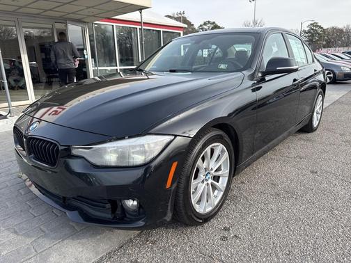 Black Sapphire Metallic 2016 BMW 320 i