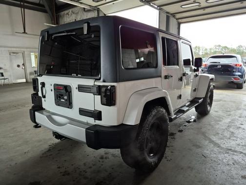 2012 Jeep Wrangler Unlimited Sahara