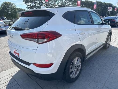 2017 Hyundai TUCSON SE Plus