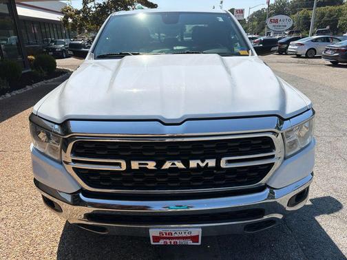 Bright White Clearcoat 2022 RAM 1500 Big Horn/Lone Star
