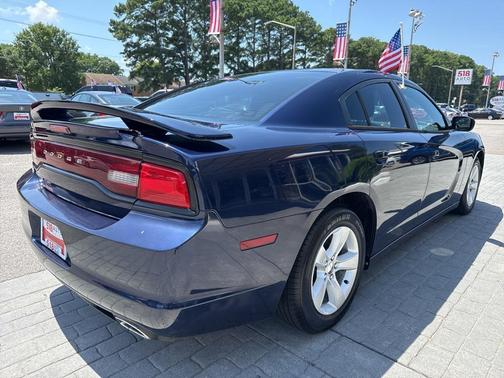 2013 Dodge Charger SE