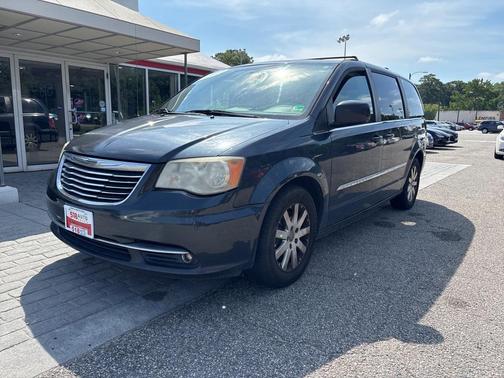 2013 Chrysler Town & Country Touring