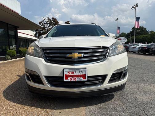 White 2013 Chevrolet Traverse 1LT