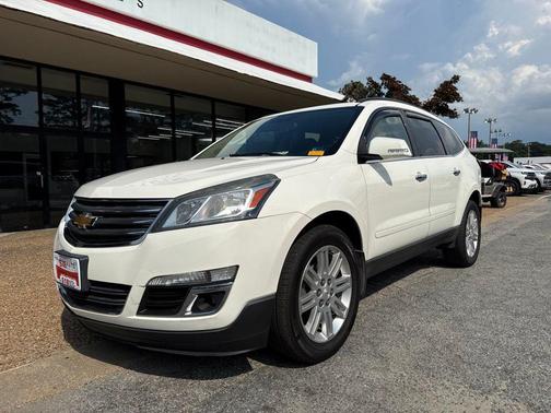 White 2013 Chevrolet Traverse 1LT